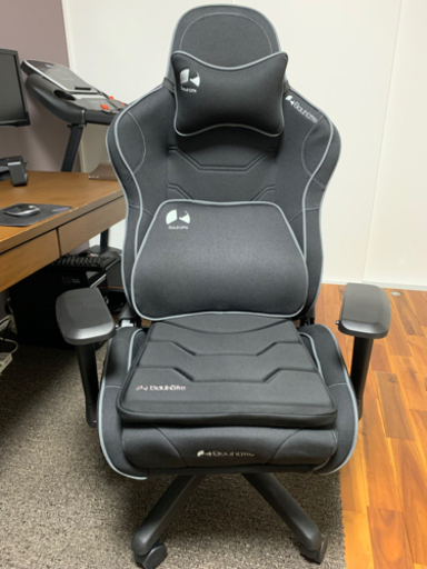 バウフュッテ ゲーミングチェアと専用座布団