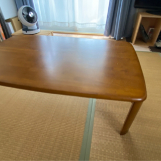 【ネット決済】高さ調整可能なテーブル