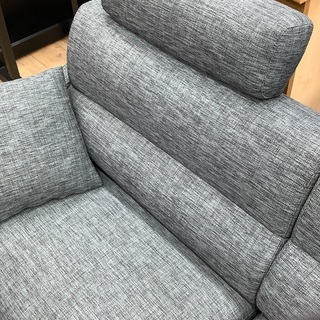 ２人掛けソファ ヘッドレスト付きの2人掛けソファーです！ 本物
