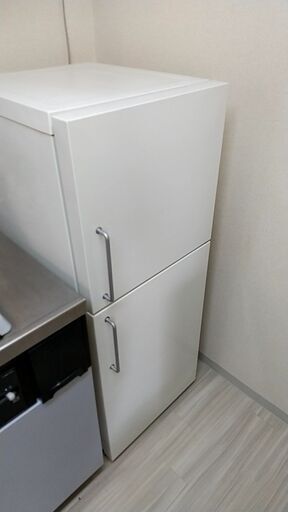 【受渡し者決定】無印良品　M-R14C 137Ｌ冷蔵庫