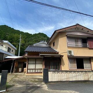 【駐車場有り５ＤＫの一戸建て】コンビニまで車で約４分◎田舎暮らし...