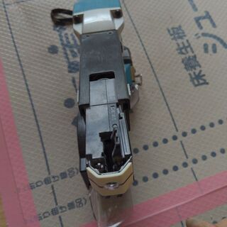 （終了しました）マキタ新品コードレスビス打ち機20000円