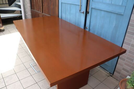 arflex(アルフレックス) チニ・ボエリデザインBONTE(ボンテ) ダイニングテーブル 180cm。シンプルなデザインのナチュラルな雰囲気の4人から6人用の食卓。モダンなお部屋にもおススメ！BI122