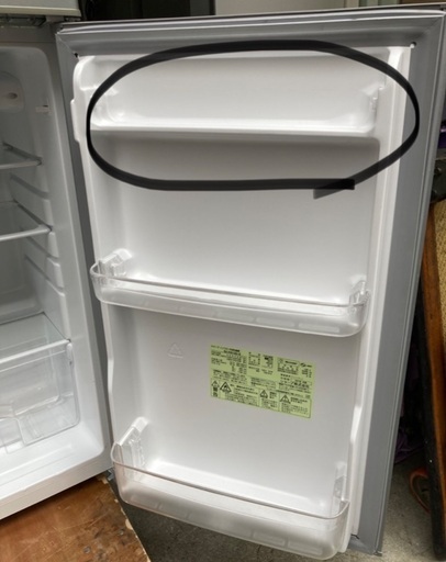 19）2018年製 シャープ 冷蔵庫 137L 中古品