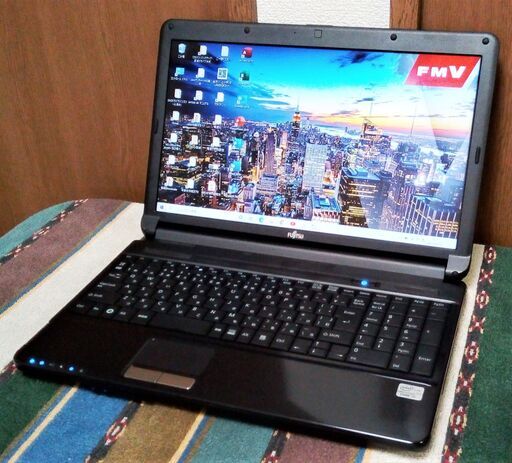 良品/FUJITSU LIFEBOOK /高性能Core i5/光速☆彡SSD240GB/快適♬メモリ4GB/HDMI/MS Offce2019✎/すぐ使えるWindows10♪/すぐ繋がるWi-Fi/DVDコピー可/SDカードスロット点検整備清掃済み/AH530 シャイニーブラック/✅送料無料♪/No.10914