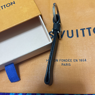 LV キーホルダー