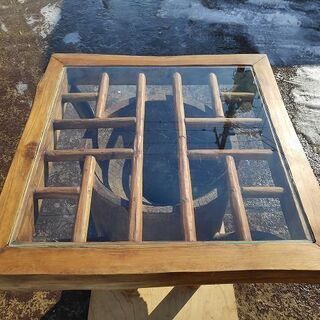 格子木製ガラステーブル