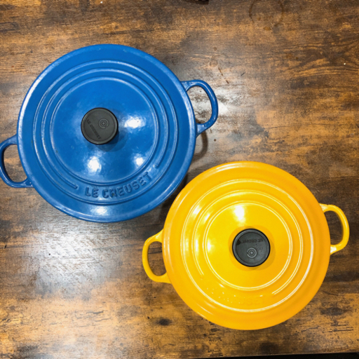 【取引者決定】Amazonで1個2万円以上！ル・クルーゼ　オシャレ！IH対応　20cm(黄)、22cm(青)の2個あります。