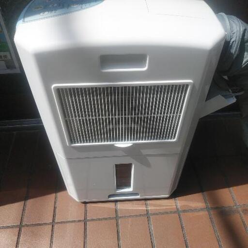 Amazon | CORONA(コロナ) 冷風・衣類乾燥除湿機 【日本生産】 スポット