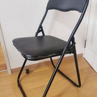 折り畳み椅子  3脚