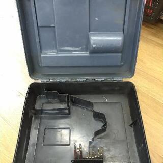 J082★ makita ★TD130D ★ インパクトドライバー＋バッテリー1つ＋充電器　☆動作チェックOK 