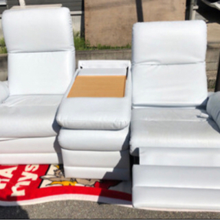 【取引完了】高級感満載　本革ソファー　ホワイト　おうち時間の充実に