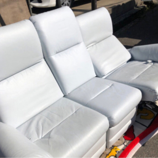 【取引完了】高級感満載　本革ソファー　ホワイト　おうち時間の充実に