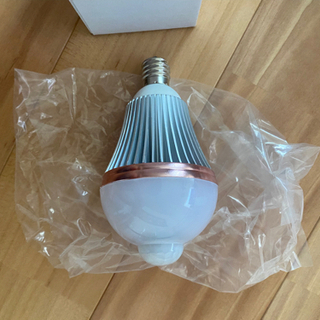 【ネット決済】新品LED電球人感センサーライト6個