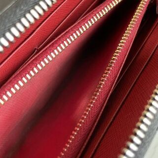 PRADAサファリーノリボン長財布