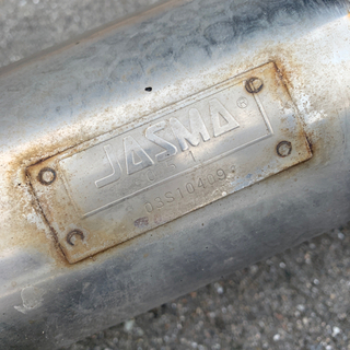 ハイエース マフラー