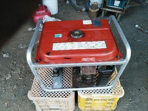 値引きします　１万⇒７千円　委託案件　マキタ製　ガソリン発電機　G２０００A