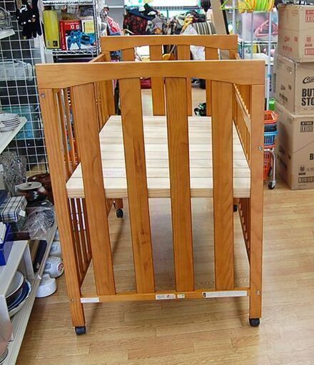 大和屋 ベビーベッド 木製 キャスター付き 高さ調節可能 幅125×奥行75×