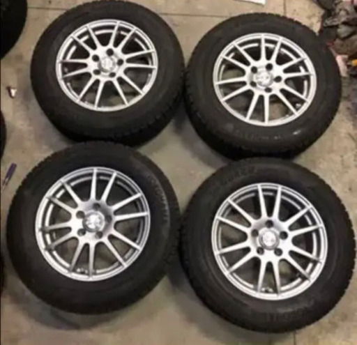 【値下げしました】215/65R16 アルミ付きスタッドレス4本 アルファード