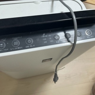 急遽引っ越しのため、家具、家電などなど買い取って欲しいです。