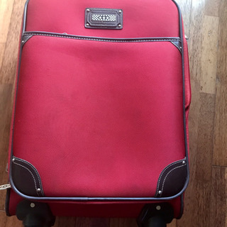 【差し上げます】スーツケース　赤　機内持ち込みサイズ