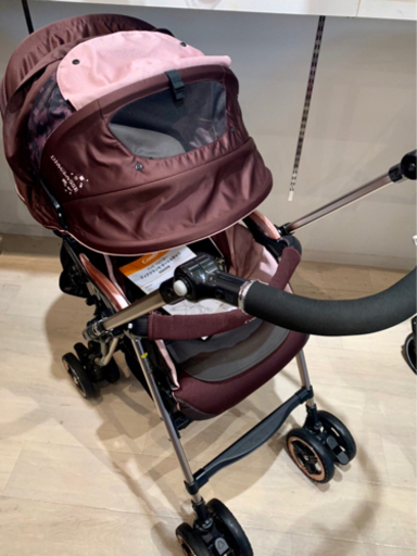 ■店頭引取限定■コンビ　ベビーカー　ディアクラッセオート４キャス♫