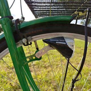 【屋根付き駐輪】27インチ自転車シマノ6段変速ギヤPanasonicLEDオートライト付き
