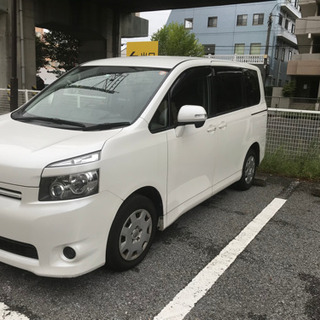 【ネット決済】きれいなトヨタヴォクシー車検付き