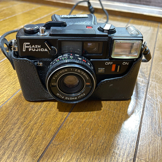 【ネット決済・配送可】Flash fujica フィルムカメラ　