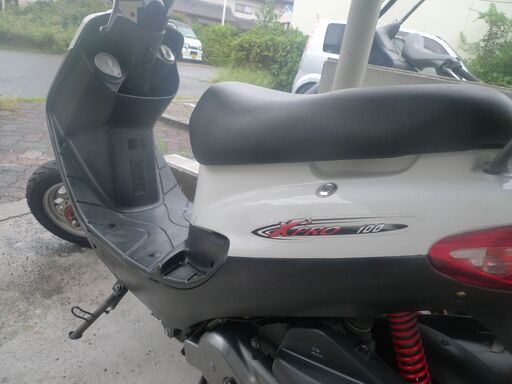 SYM Xpro125cc キャブ仕様 完動美車 リヤーキャリヤ付き 2016製？