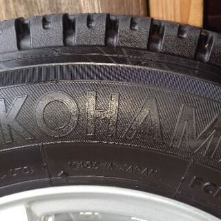 ヨコハマスタットレスタイヤ４本ホイールセットタイヤ