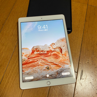 iPad 第７世代　美品