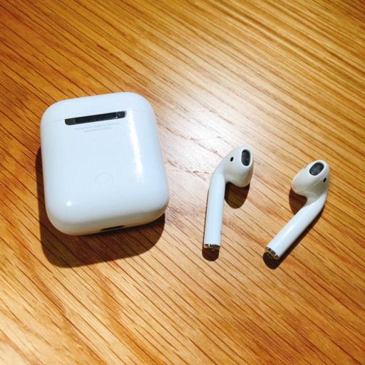 Apple AirPods 第一世代