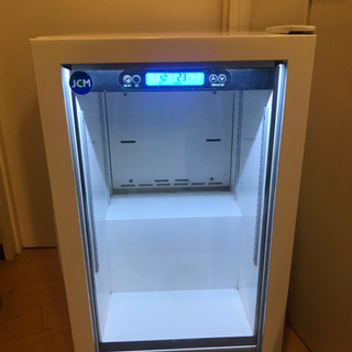 冷凍庫(ストッカー)と卓上型冷蔵ショーケース