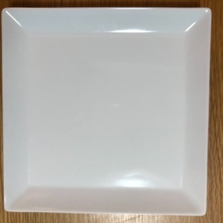 白洋皿正方形4枚、長方形2枚
