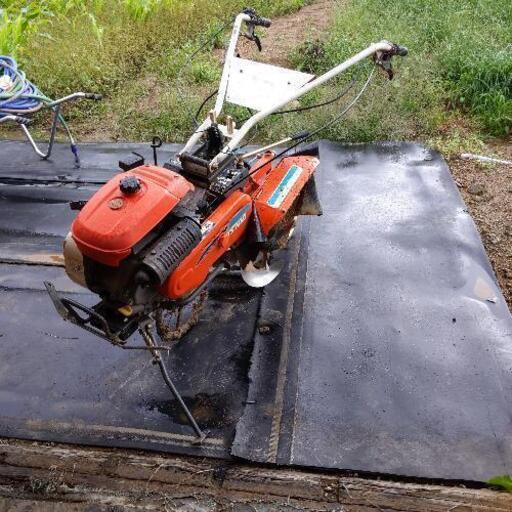 クボタ　畝上げ機