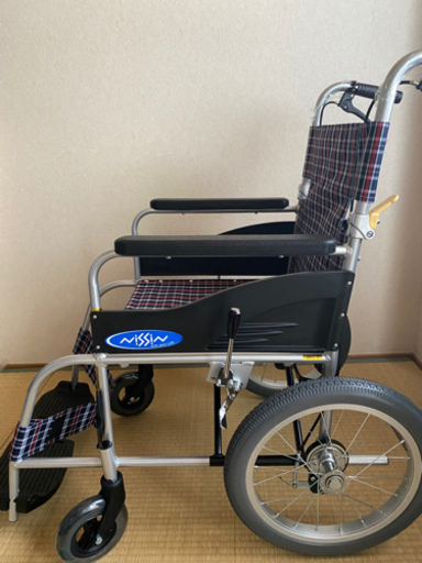 介助用車椅子　折りたたみ式