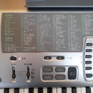 CASIO　電子ピアノ　73鍵盤　HIKARI NAVIGATION  LK-80