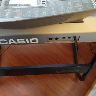 CASIO　電子ピアノ　73鍵盤　HIKARI NAVIGATION  LK-80