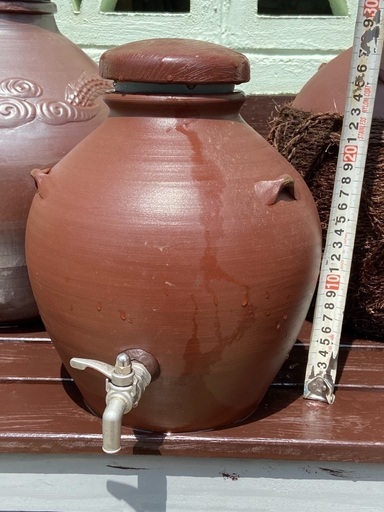 泡盛窯とオブジェ壺