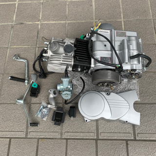 中華107ccエンジン いぬ 遠心クラッチ カブ モンキー 中華エンジン 107cc 横型エンジン