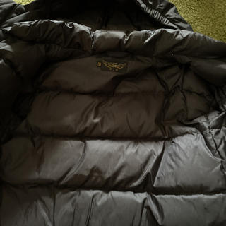 フィンガーインザノウズ　10〜11歳　ダウンジャケット