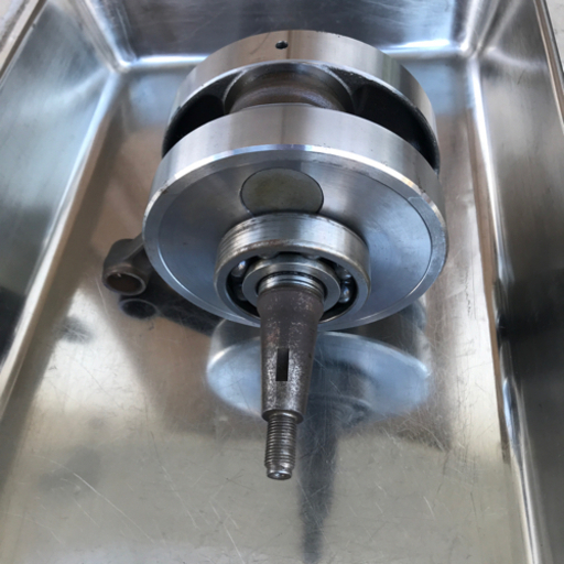 SR500 クランクシャフト