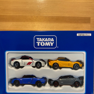 トミカ　ミニカー　４台セット