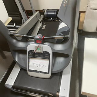 業務用ランニングマシン　precor946i