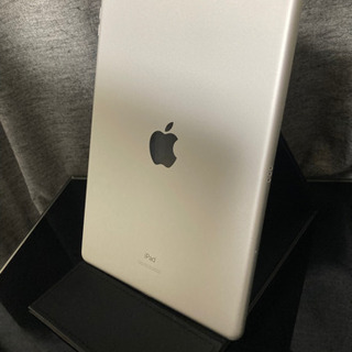 iPad Wi-Fi 32GB 2019(第七世代) キーボードセット