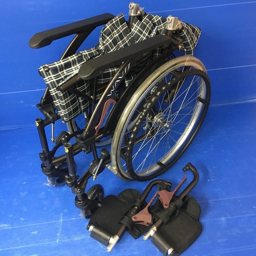 介助式車いす 多機能型 WAP22-40S ノーパンクタイヤ 車イス 車椅子