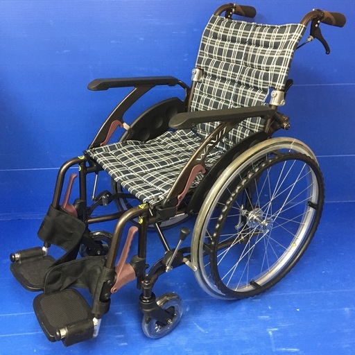 介助式車いす 多機能型 WAP22-40S ノーパンクタイヤ 車イス 車椅子