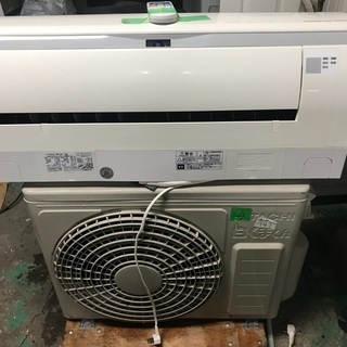 2016 Hitachi 6 畳。 無料のエアコンの設置!