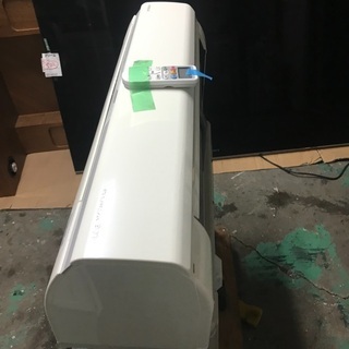 2016 Hitachi 6 畳。 無料のエアコンの設置!